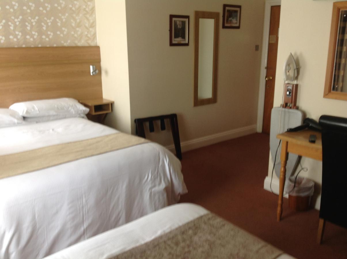 Hotel Arms Templemore